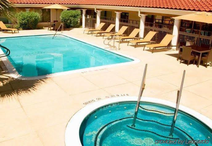 Courtyard By Marriott Rice Hotel 3*