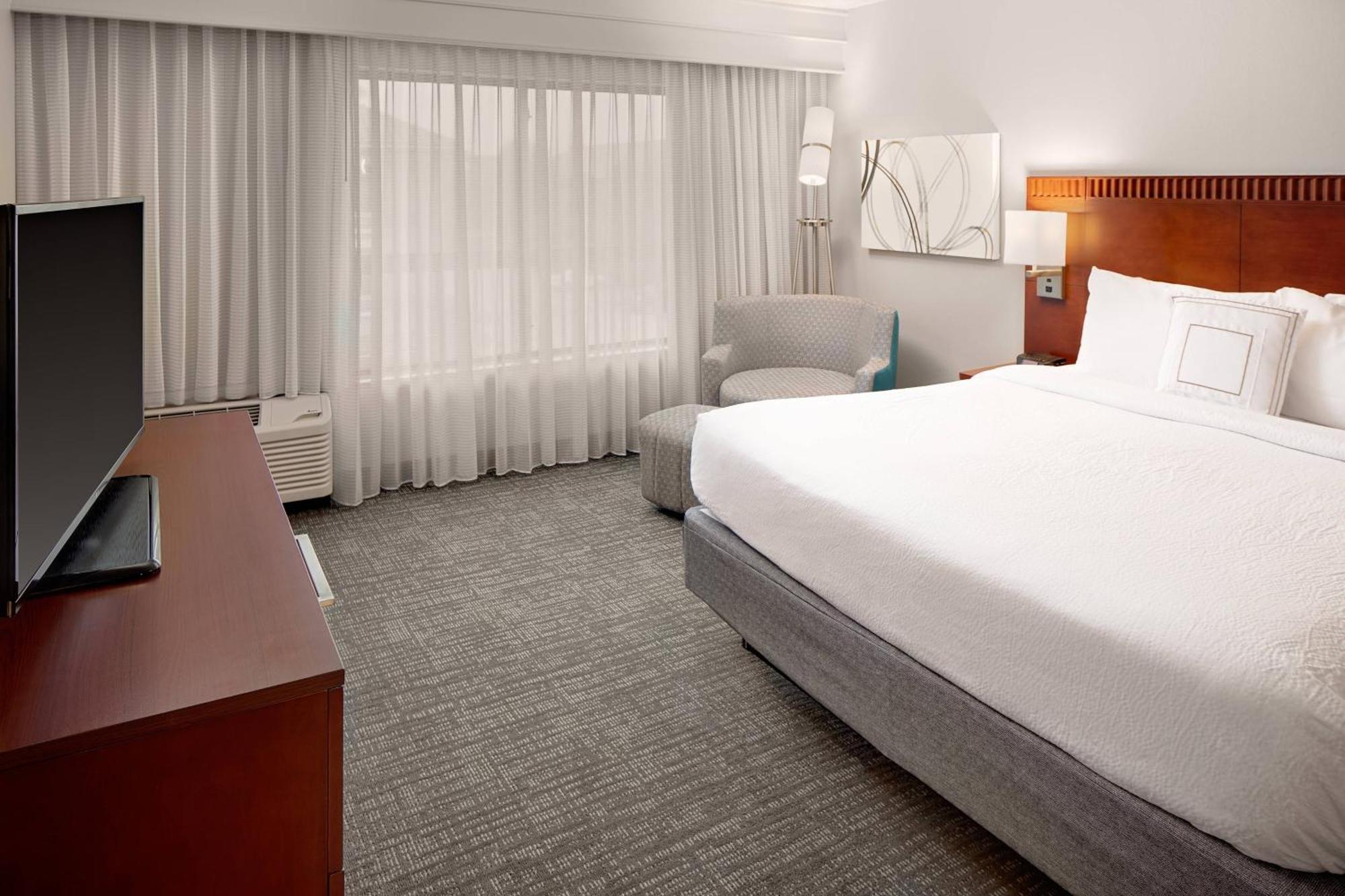 Hotel Courtyard By Marriott Rice 3*