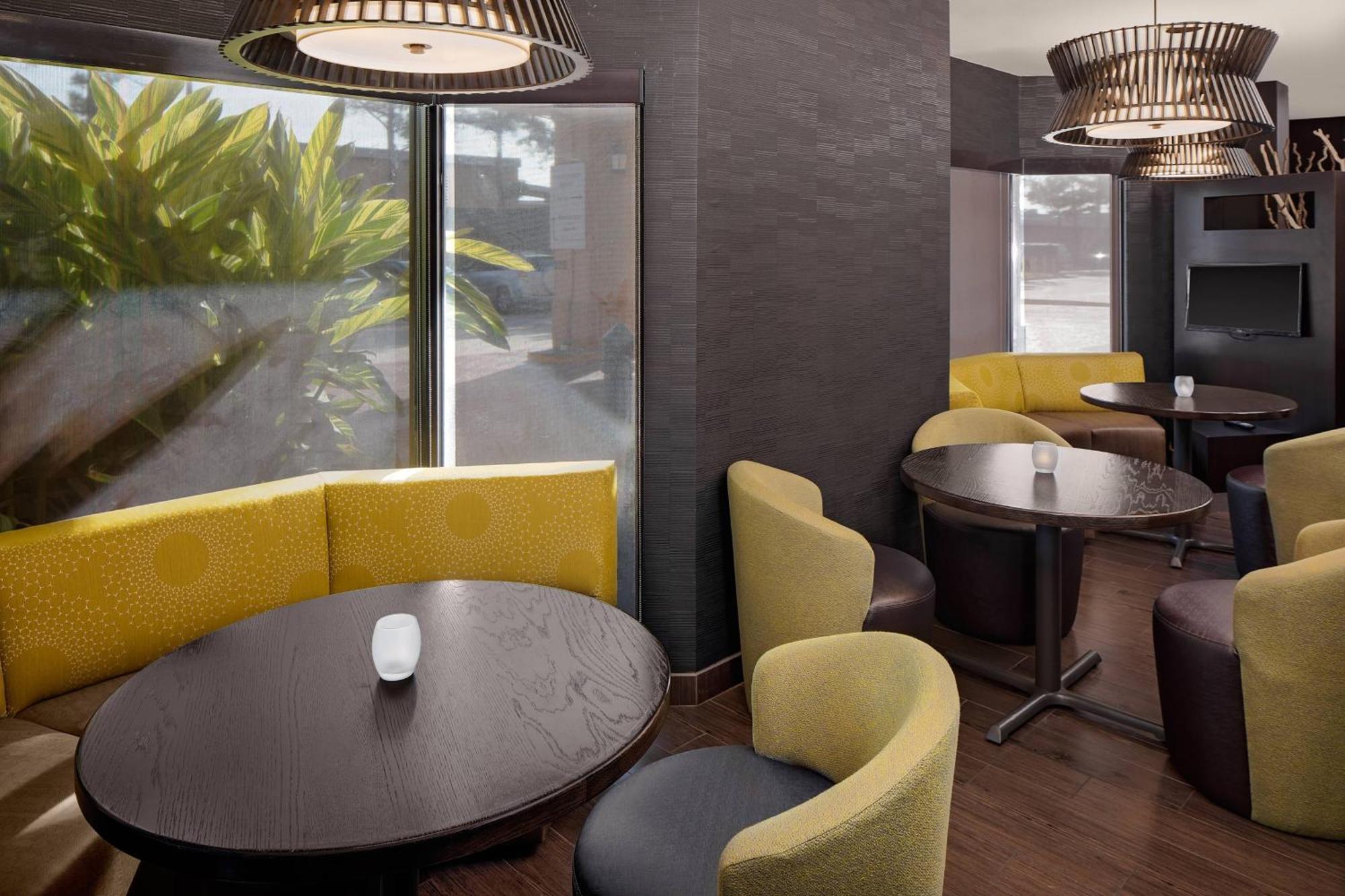 Courtyard By Marriott Rice Hotel Houston