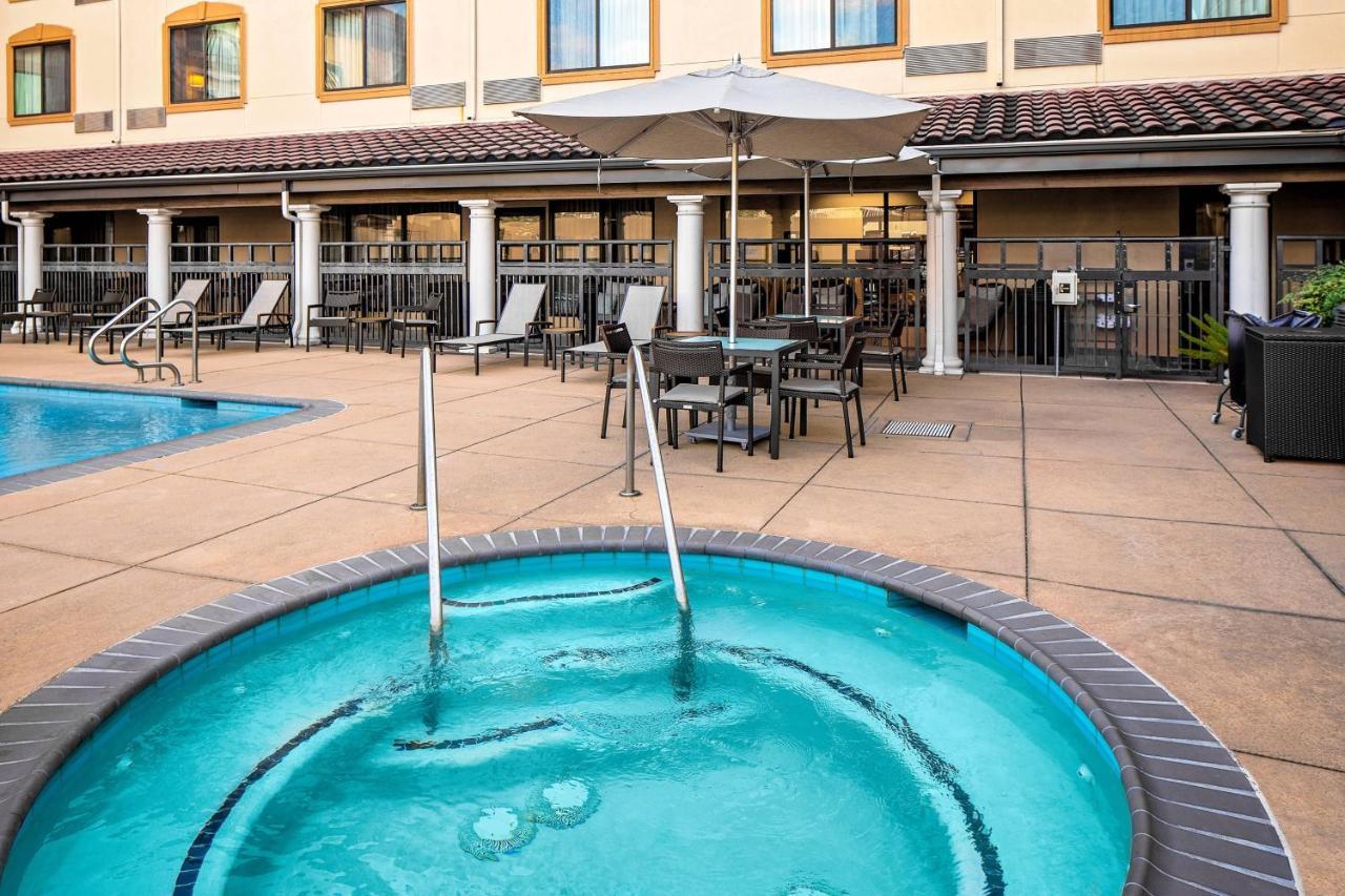Hotel Courtyard By Marriott Rice University Houston